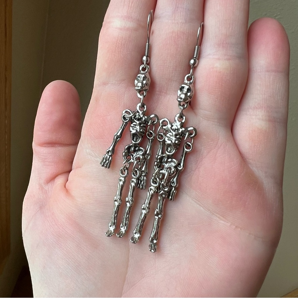 Skeleton Halloween Dangle Earrings Silver Tone Mo… - image 6